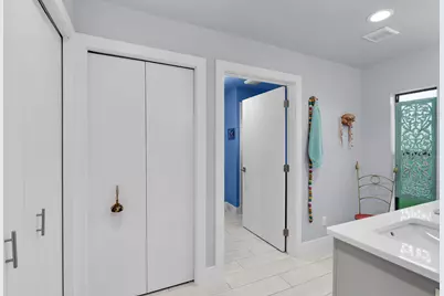 111 S Bahama Avenue, Marco Island, FL 34145 - Photo 14