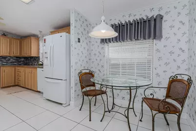 255 Riverwood Road, Naples, FL 34114 - Photo 12