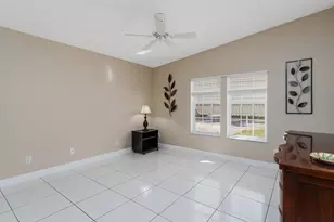 255 Riverwood Rd, Naples, FL 34114 - Photo 28