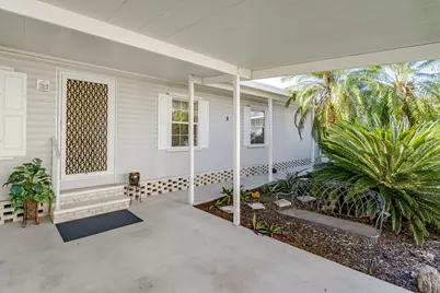 255 Riverwood Road, Naples, FL 34114 - Photo 4