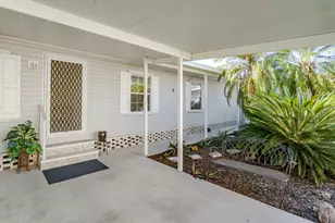 255 Riverwood Rd, Naples, FL 34114 - Photo 4