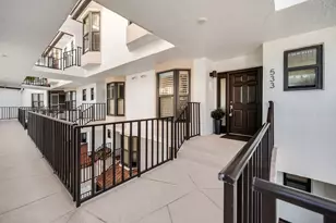 533 La Peninsula Blvd, Naples, FL 34113 - Photo 32