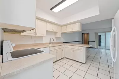 494 Bristle Cone Lane #48, Naples, FL 34113 - Photo 6