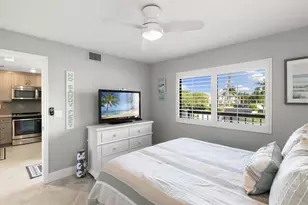 730 W Elkcam Cir, Marco Island, FL 34145 - Photo 16