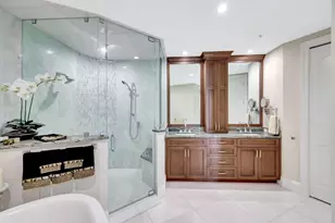 930 Cape Marco, Marco Island, FL 34145 - Photo 30