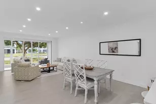 700 Saratoga Cir, Naples, FL 34104 - Photo 6