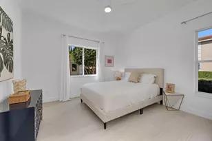 700 Saratoga Cir, Naples, FL 34104 - Photo 14