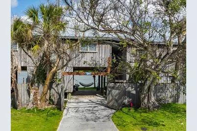 230 Harbor Place N, Goodland, FL 34140 - Photo 2