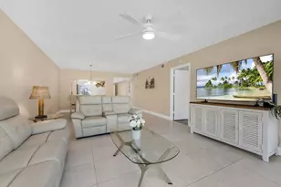 236 Pebble Beach Cir, Naples, FL 34113 - Photo 4
