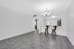 1086 Forest Lakes Dr, Naples, FL 34105 - Photo 12