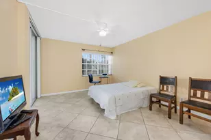 1086 Forest Lakes Dr, Naples, FL 34105 - Photo 16