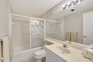 140 Seaview Ct, Marco Island, FL 34145 - Photo 20