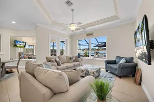 18031 Royal Tree Pkwy, Naples, FL 34114 - Photo 4