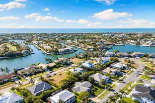 568 Tigertail Ct, Marco Island, FL 34145 - Photo 42
