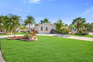 1113 Diamond Lake Cir, Naples, FL 34114 - Photo 36