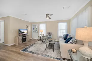 1113 Diamond Lake Cir, Naples, FL 34114 - Photo 4