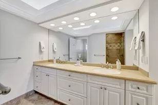 816 W Elkcam Cir, Marco Island, FL 34145 - Photo 14