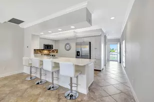 816 W Elkcam Cir, Marco Island, FL 34145 - Photo 8