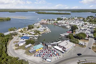 566 Coconut Ave, Goodland, FL 34140 - Photo 32