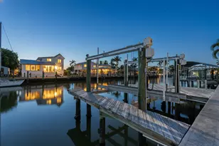 566 Coconut Ave, Goodland, FL 34140 - Photo 2