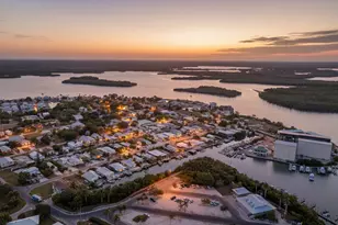 566 Coconut Ave, Goodland, FL 34140 - Photo 34