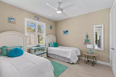 724 Seagrape Drive, Marco Island, FL 34145 - Photo 30