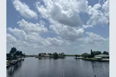 121 Newport Drive, Naples, FL 34114 - Photo 2