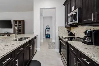 121 Newport Drive, Naples, FL 34114 - Photo 18