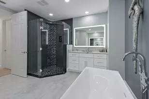 9234 Tesoro, Naples, FL 34114 - Photo 16