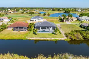 18433 Royal Hammock Blvd, Naples, FL 34114 - Photo 10