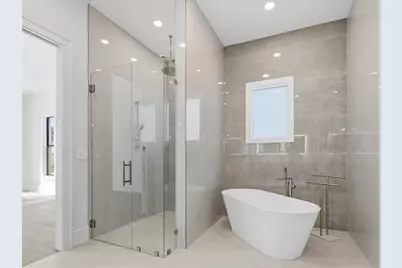 18433 Royal Hammock Boulevard, Naples, FL 34114 - Photo 34