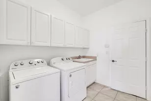 742 Orchid Ct, Marco Island, FL 34145 - Photo 24