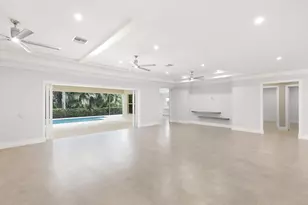 1086 Michigan Ave, Naples, FL 34103 - Photo 14