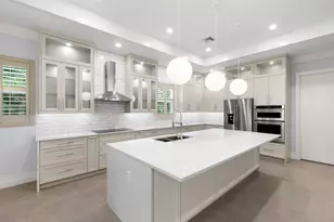 1086 Michigan Ave, Naples, FL 34103 - Photo 6