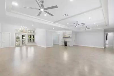 1086 Michigan Avenue, Naples, FL 34103 - Photo 12