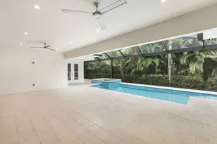 1086 Michigan Ave, Naples, FL 34103 - Photo 32