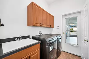 8264 Potomac Ln, Naples, FL 34104 - Photo 34