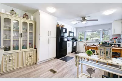 41 Sonderhen Drive, Naples, FL 34114 - Photo 6