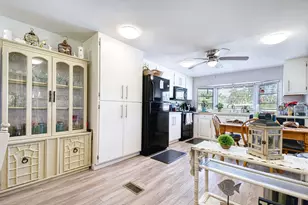 41 Sonderhen Dr, Naples, FL 34114 - Photo 6