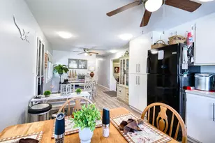 41 Sonderhen Dr, Naples, FL 34114 - Photo 2