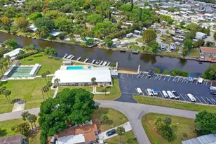 41 Sonderhen Dr, Naples, FL 34114 - Photo 24