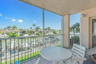 893 Collier Ct, Marco Island, FL 34145 - Photo 2