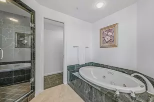 60 Seagate Dr, Naples, FL 34103 - Photo 24
