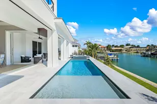 888 Banyan Ct, Marco Island, FL 34145 - Photo 2