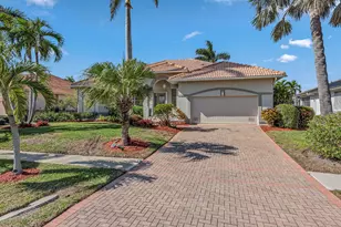 268 Bass Ct, Marco Island, FL 34145 - Photo 2