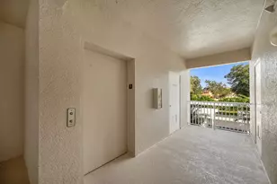 2740 Cypress Trace Cir, Naples, FL 34119 - Photo 32