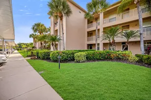 2740 Cypress Trace Cir, Naples, FL 34119 - Photo 34