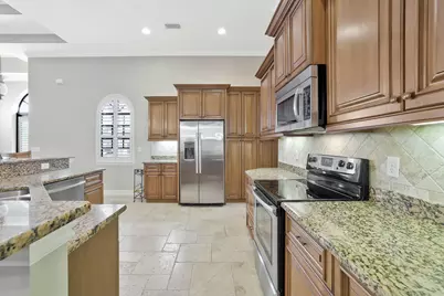 310 Colonial Avenue, Marco Island, FL 34145 - Photo 8