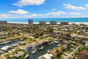 782 Saturn Ct, Marco Island, FL 34145 - Photo 2