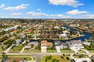 782 Saturn Ct, Marco Island, FL 34145 - Photo 52